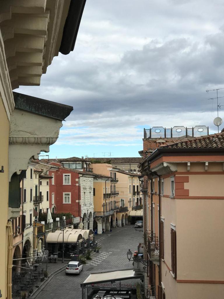 Casa La Margherita Desenzano del Garda Exteriér fotografie